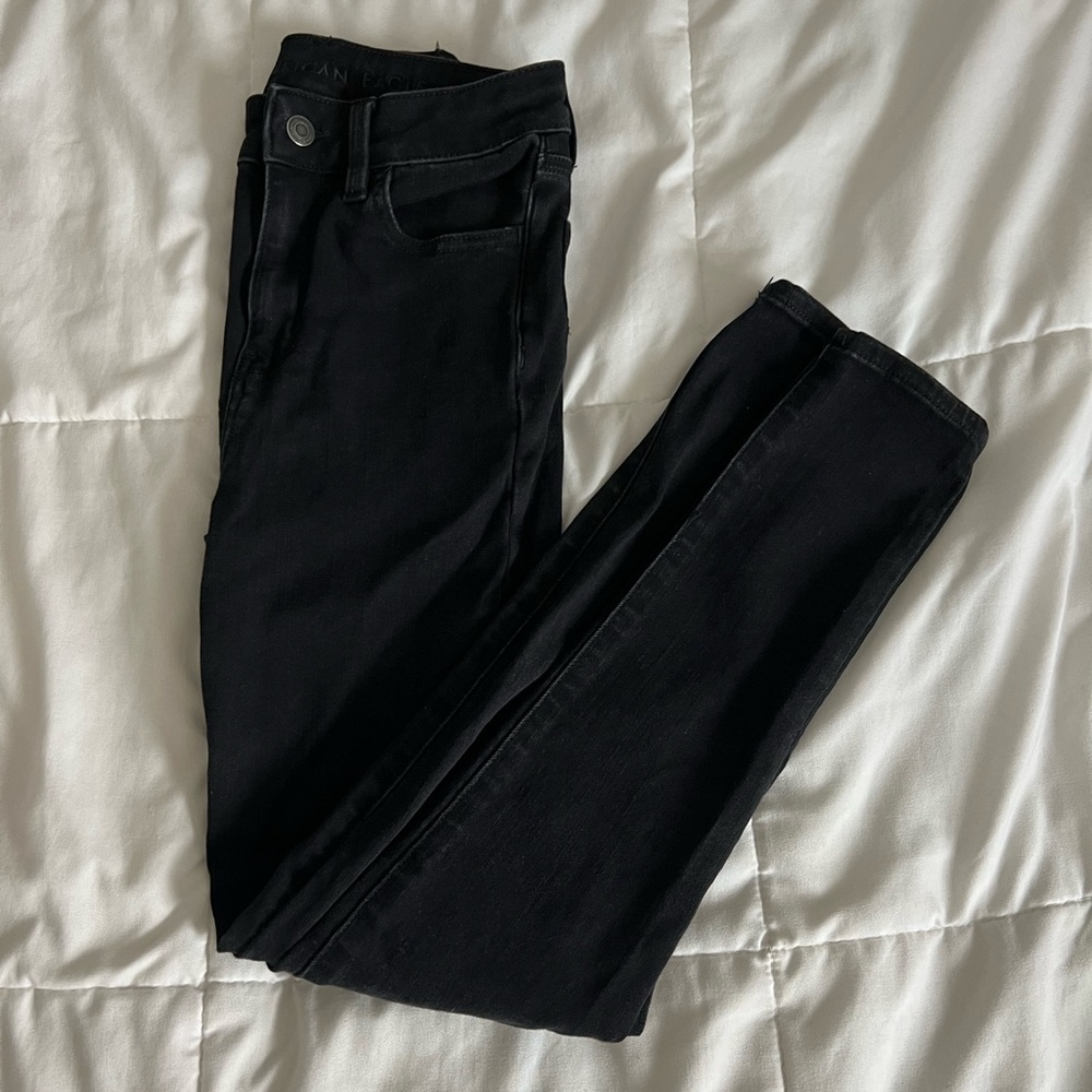 AMERICAN EAGLE JEANS (size: women’s small / US 0)